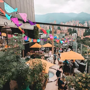 Hotel The Charlee, Medellin
